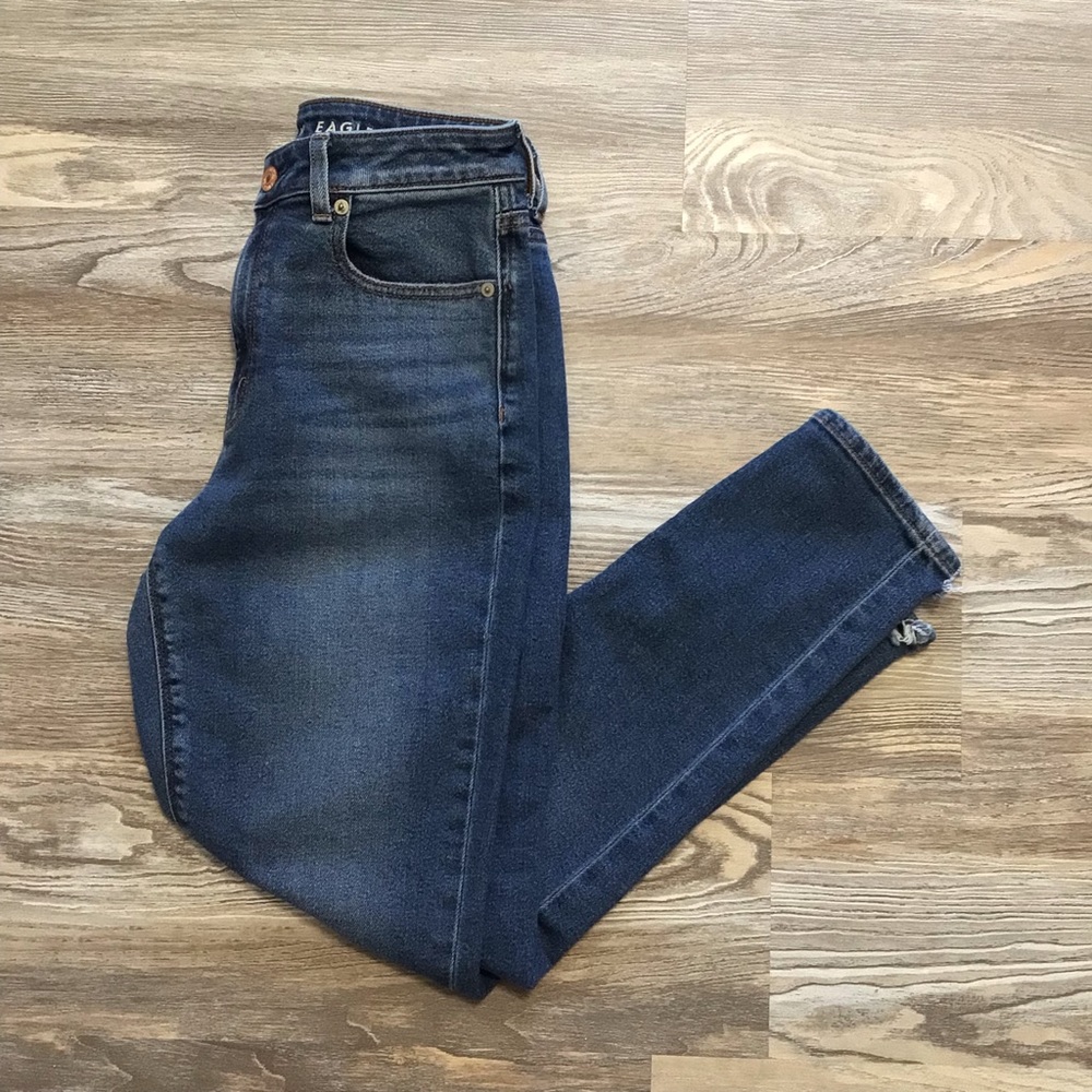 American Eagle High Rise Mom Jean Destructed Knee and Hem 2